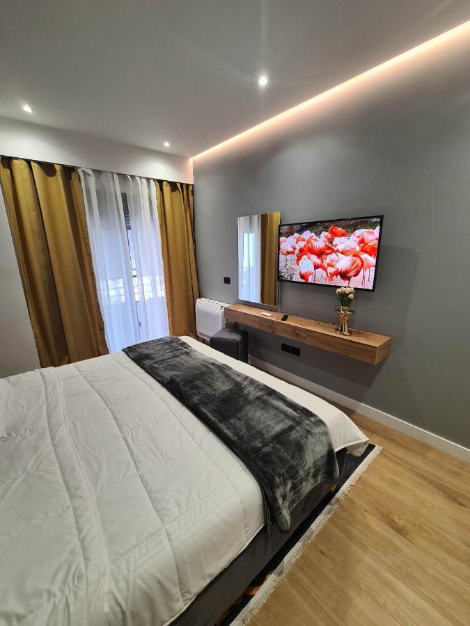 Grey Luxury Apartment Gjirokastër Buitenkant foto